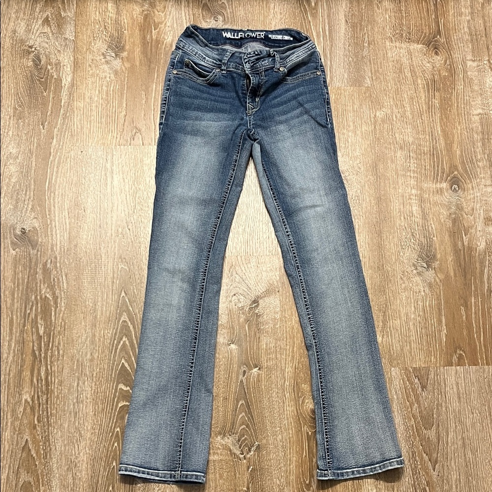 Wallflower Women's Classic Blue Boot Cut Jeans